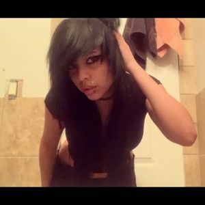 Meet your Posher, Averyl